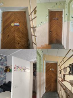 Кабинетные таблички, нумерация и названия групповых помещений облегчают навигацию по зданию